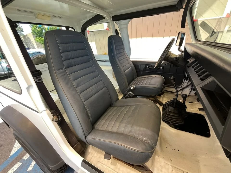 1995 Jeep YJ Wrangler - Image 11 of 18