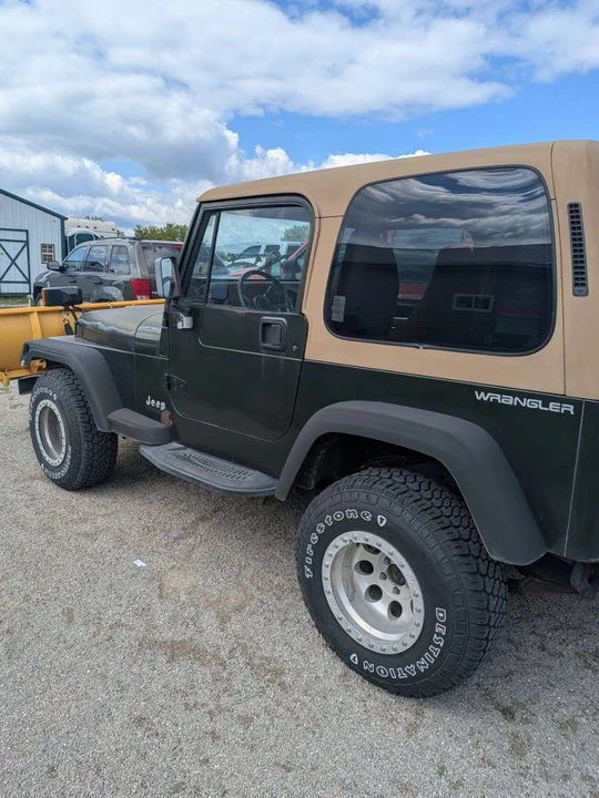 1995 Jeep YJ Wrangler - Image 6 of 7