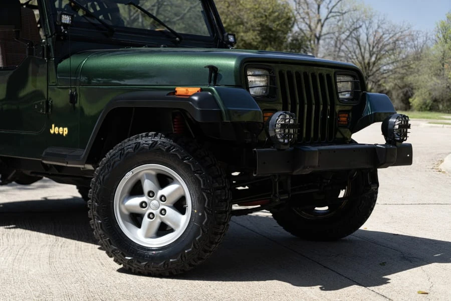 1995 Jeep YJ Wrangler - Image 11 of 31