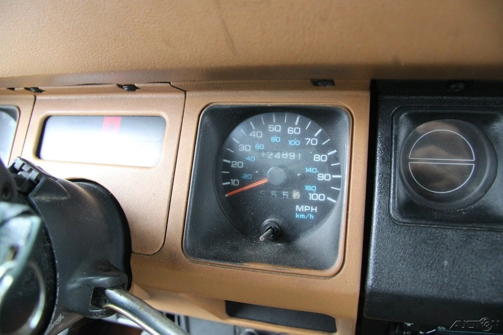 1995 Jeep YJ Wrangler - Image 18 of 21