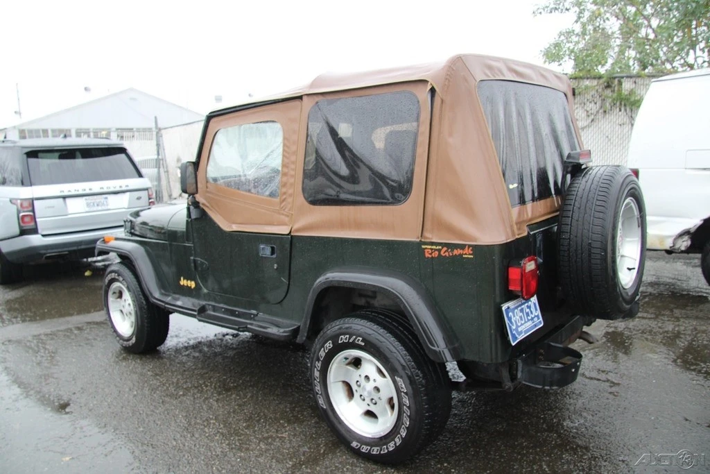 1995 Jeep YJ Wrangler - Image 4 of 21