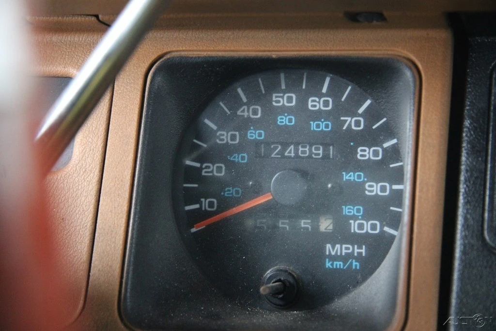 1995 Jeep YJ Wrangler - Image 15 of 21