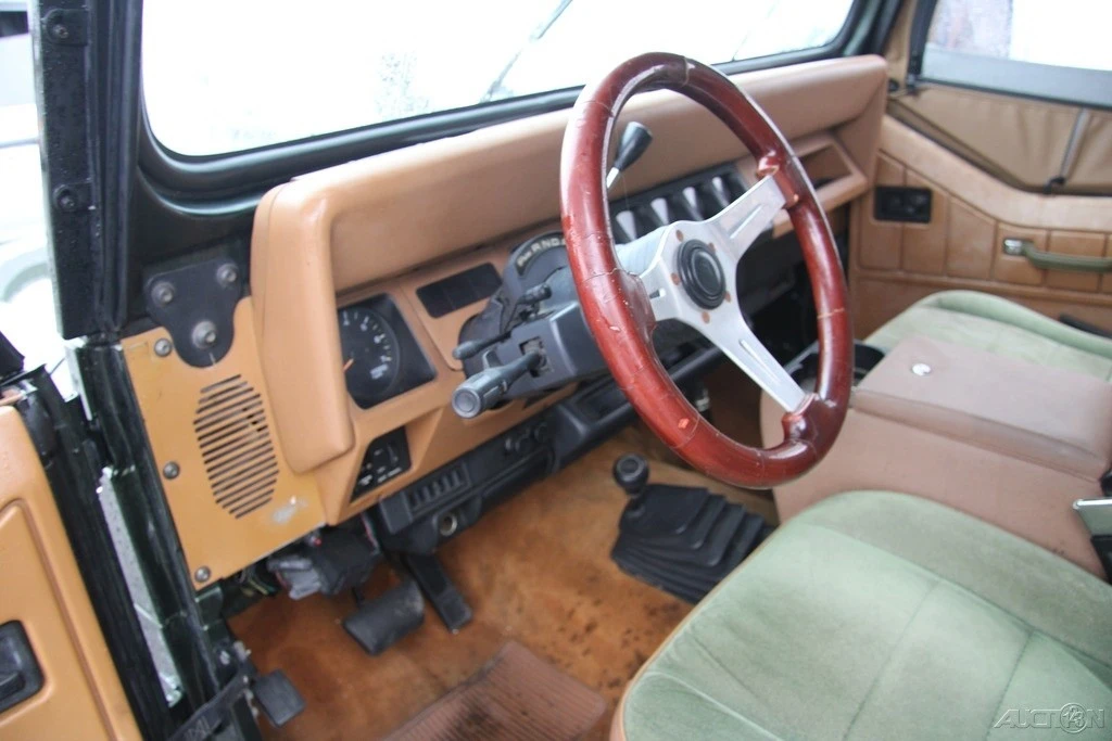 1995 Jeep YJ Wrangler - Image 13 of 21