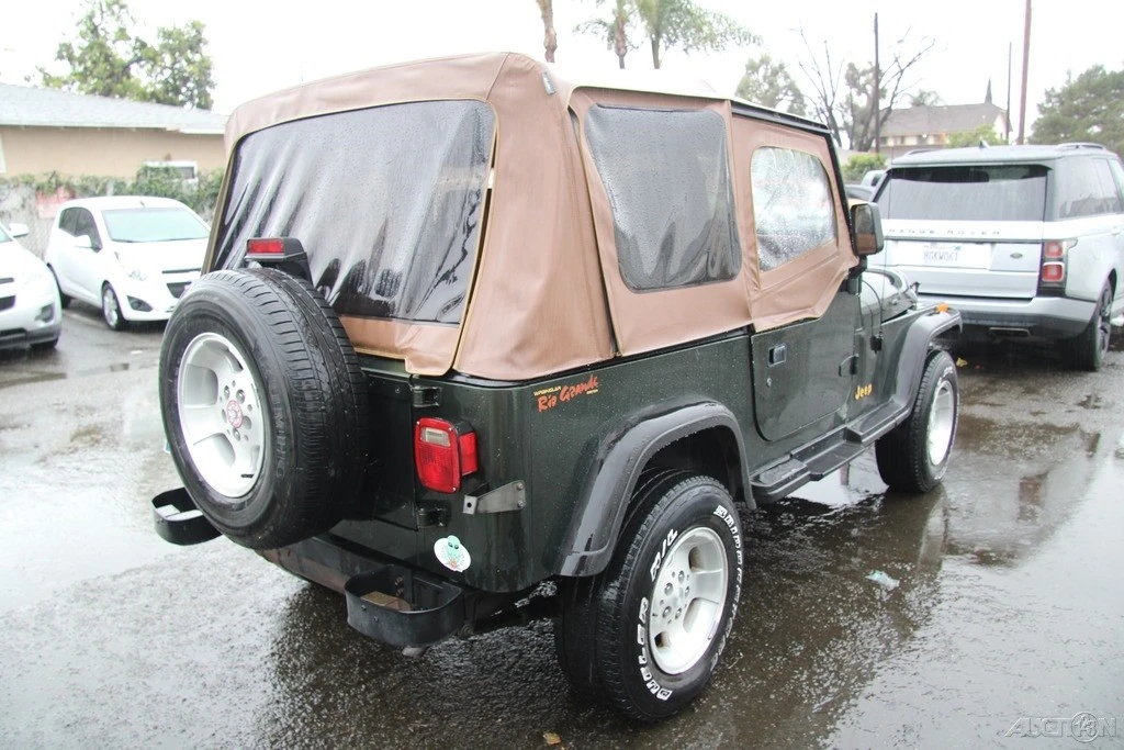 1995 Jeep YJ Wrangler - Image 6 of 21