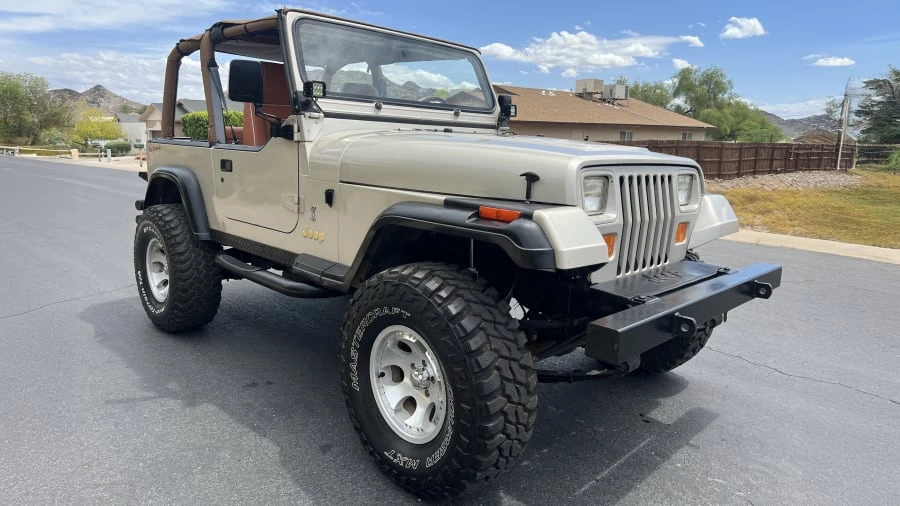 1995 Jeep YJ Wrangler - Image 4 of 12