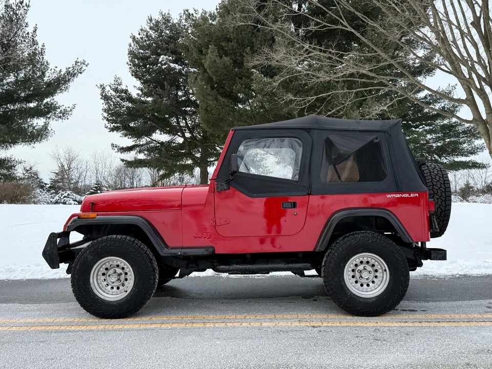 1995 Jeep YJ Wrangler - Image 26 of 31