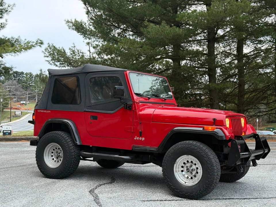 1995 Jeep YJ Wrangler - Image 17 of 31