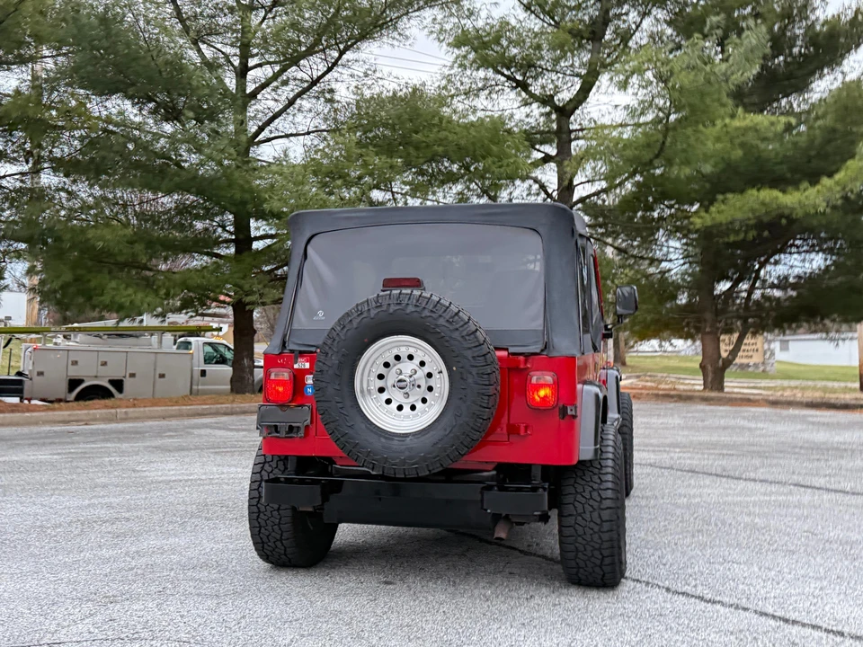 1995 Jeep YJ Wrangler - Image 13 of 31