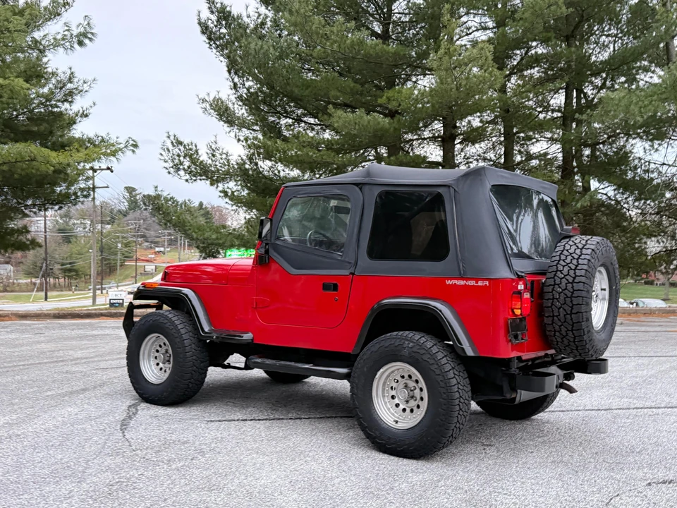 1995 Jeep YJ Wrangler - Image 12 of 31