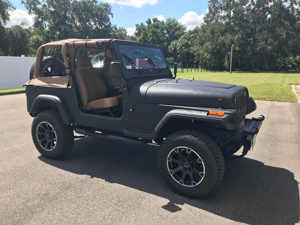 1995 Jeep YJ Wrangler - Image 8 of 31