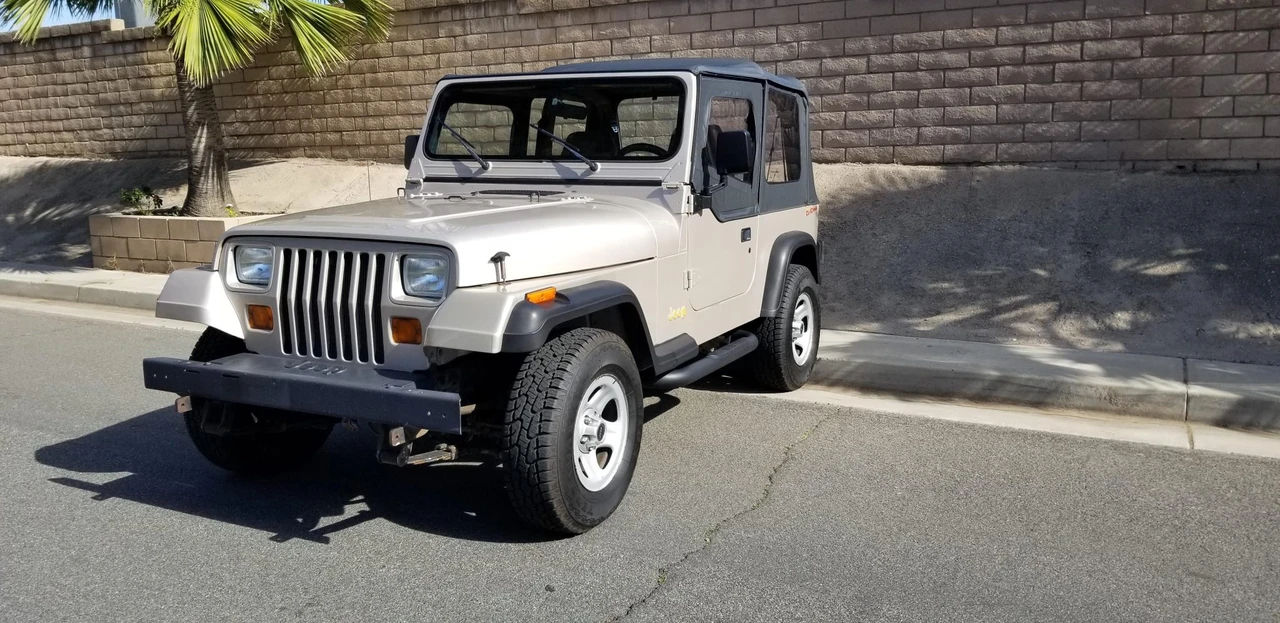 1995 Jeep YJ Wrangler - Image 5 of 31