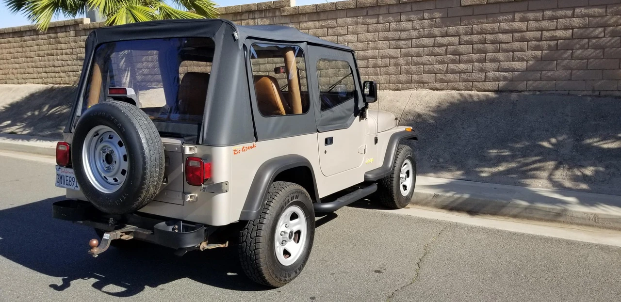 1995 Jeep YJ Wrangler - Image 18 of 31