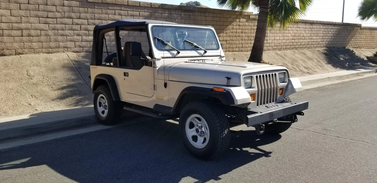 1995 Jeep YJ Wrangler - Image 10 of 31