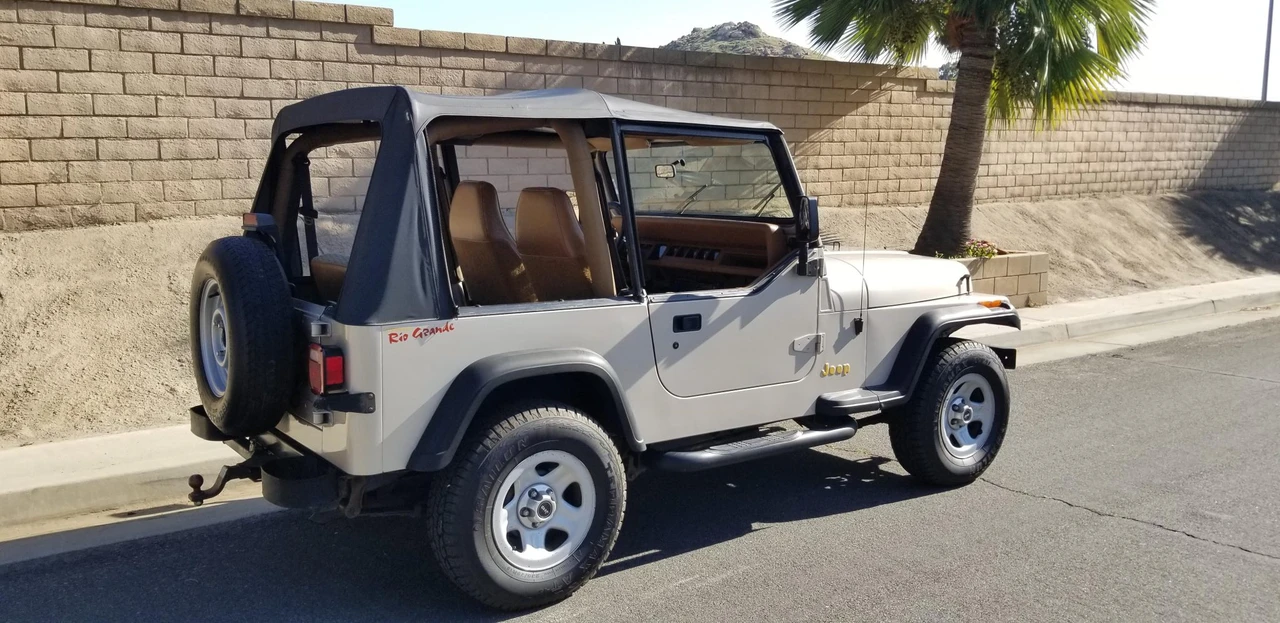 1995 Jeep YJ Wrangler - Image 16 of 31
