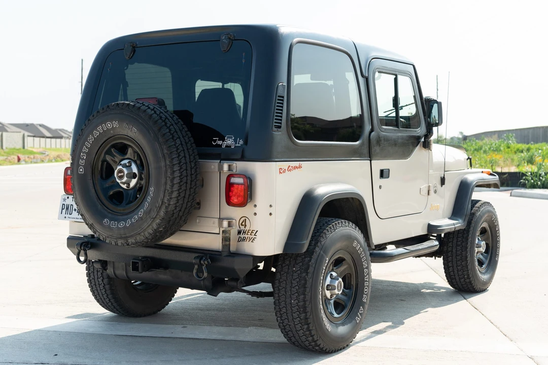 1995 Jeep YJ Wrangler - Image 6 of 31