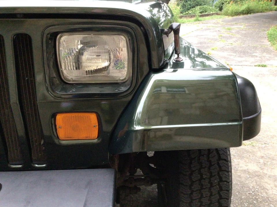 1995 Jeep YJ Wrangler - Image 26 of 31