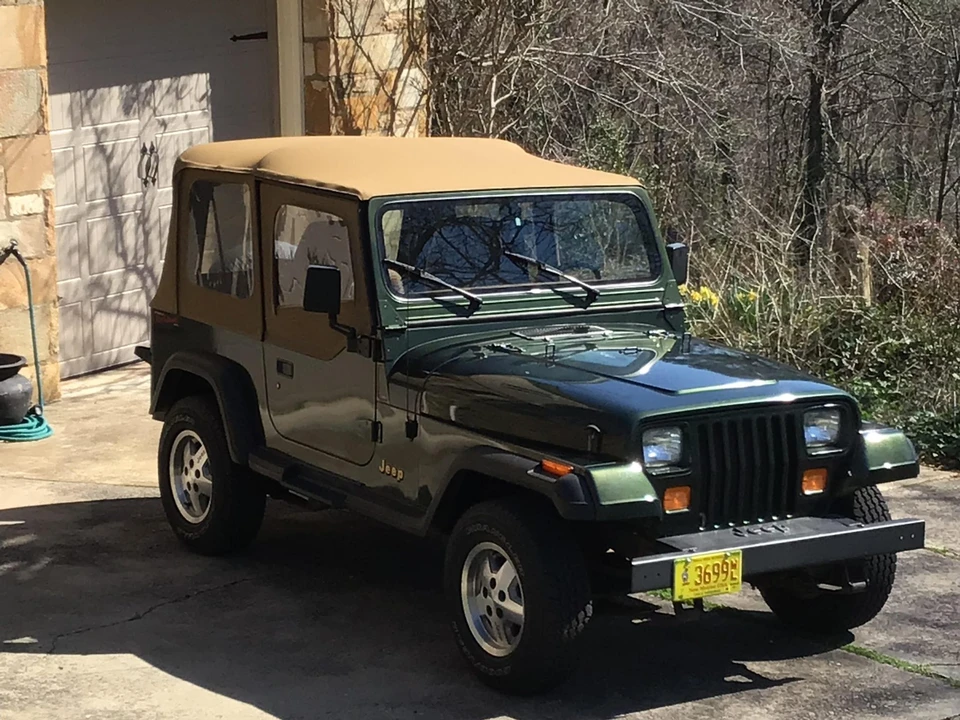 1995 Jeep YJ Wrangler - Image 7 of 31