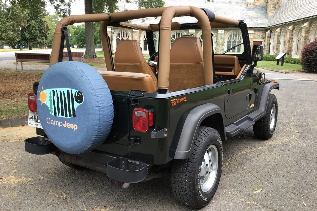 1995 Jeep YJ Wrangler - Image 17 of 31
