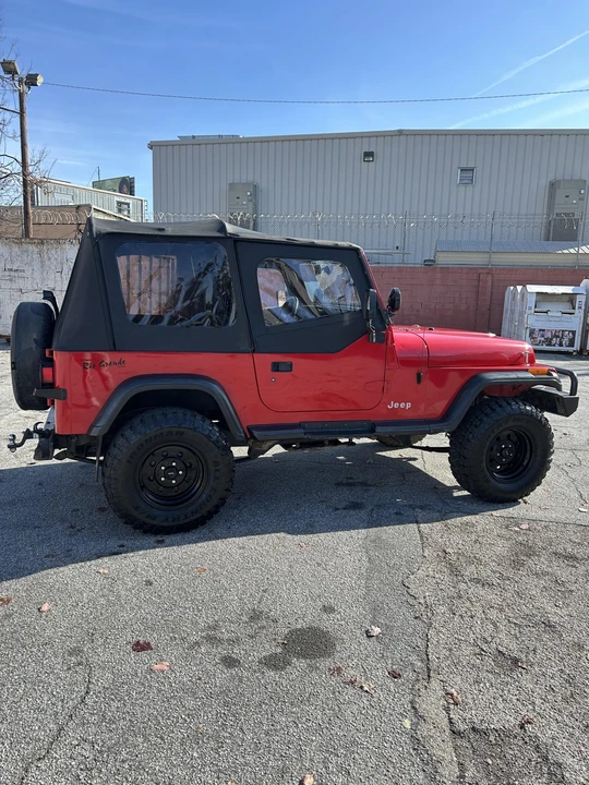 1995 Jeep YJ Wrangler - Image 14 of 31