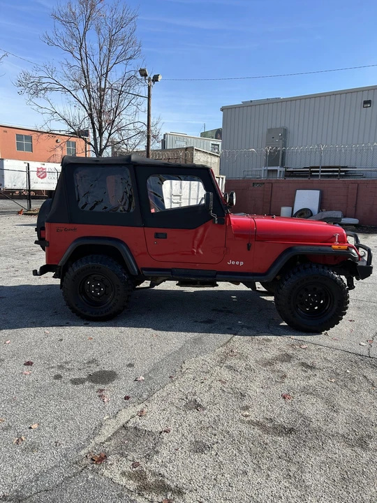 1995 Jeep YJ Wrangler - Image 13 of 31