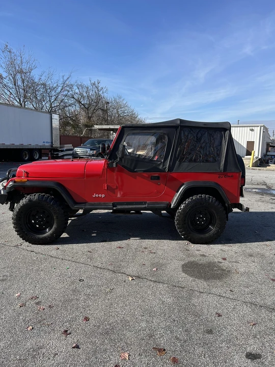 1995 Jeep YJ Wrangler - Image 16 of 31