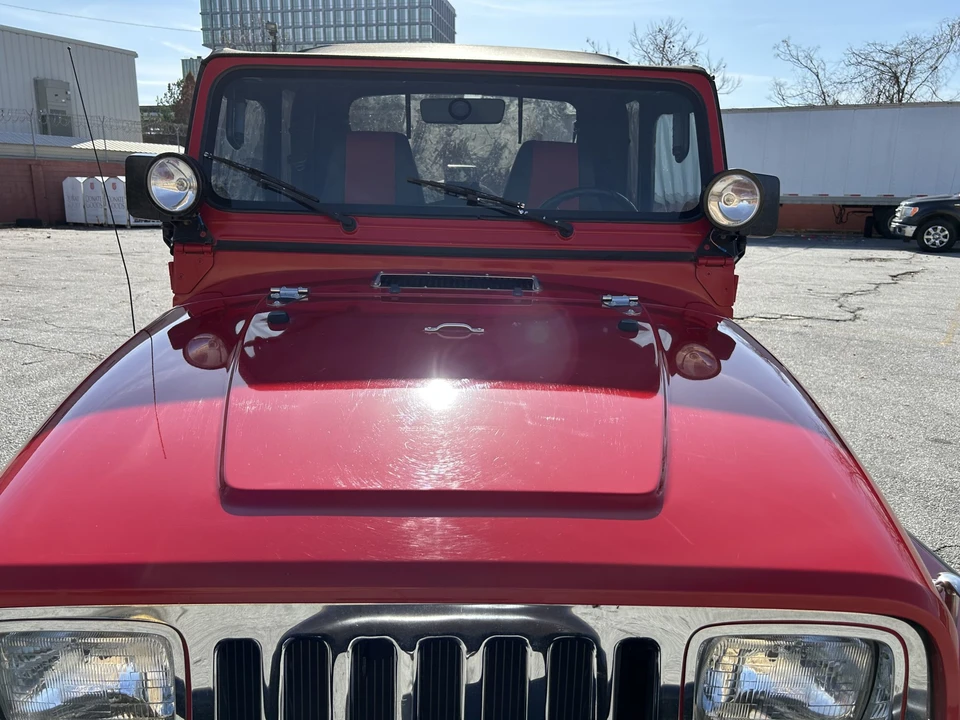 1995 Jeep YJ Wrangler - Image 28 of 31