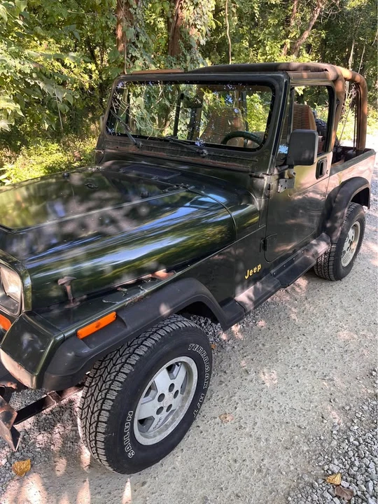 1995 Jeep YJ Wrangler - Image 11 of 13