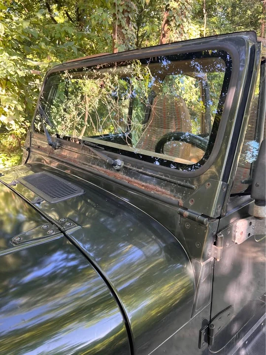 1995 Jeep YJ Wrangler - Image 6 of 13