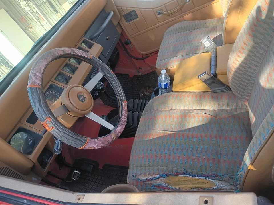 1995 Jeep YJ Wrangler - Image 6 of 6