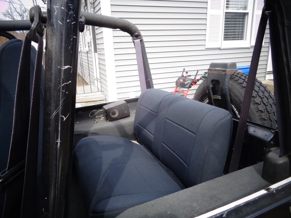 1995 Jeep YJ Wrangler - Image 4 of 18