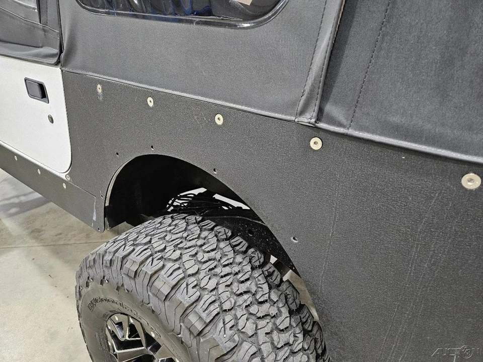 1995 Jeep YJ Wrangler - Image 17 of 19