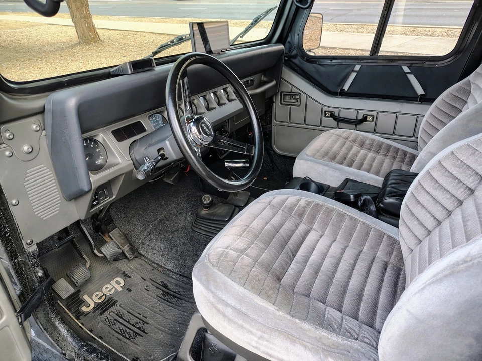 1995 Jeep YJ Wrangler - Image 8 of 21