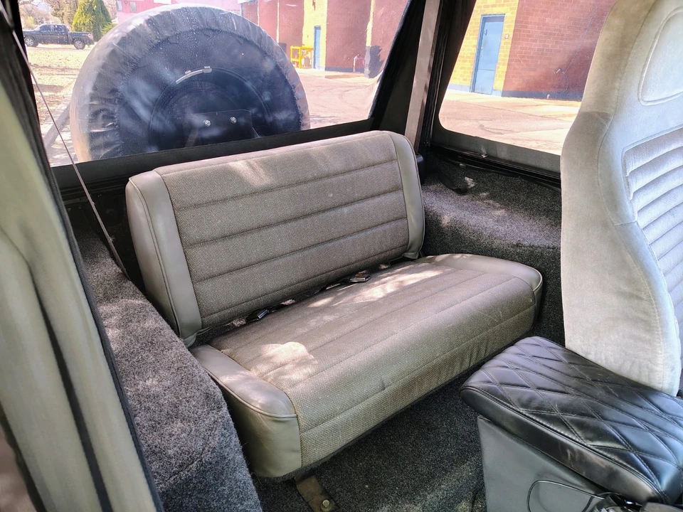 1995 Jeep YJ Wrangler - Image 16 of 21