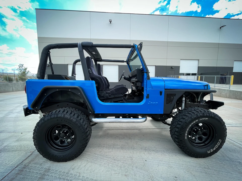 1995 Jeep YJ Wrangler - Image 28 of 31