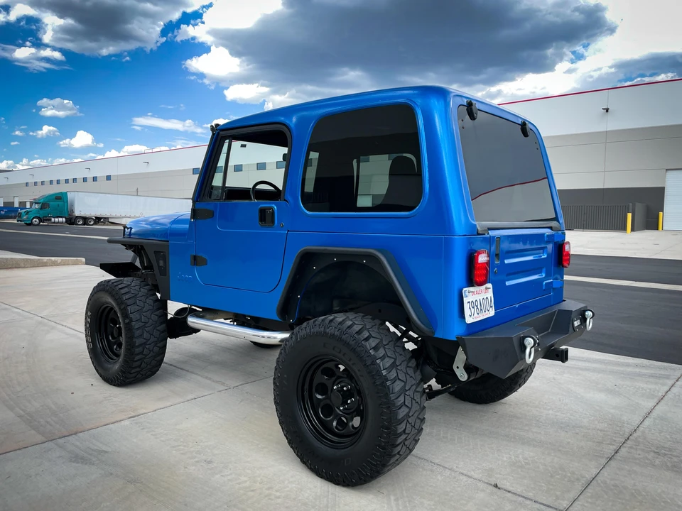 1995 Jeep YJ Wrangler - Image 9 of 31
