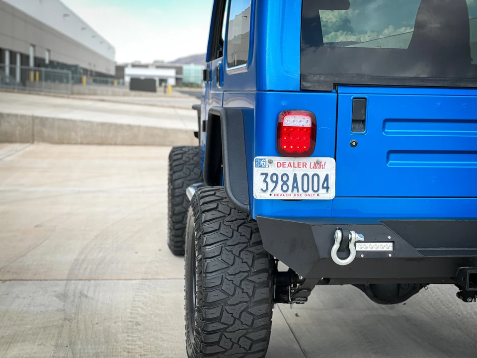1995 Jeep YJ Wrangler - Image 11 of 31