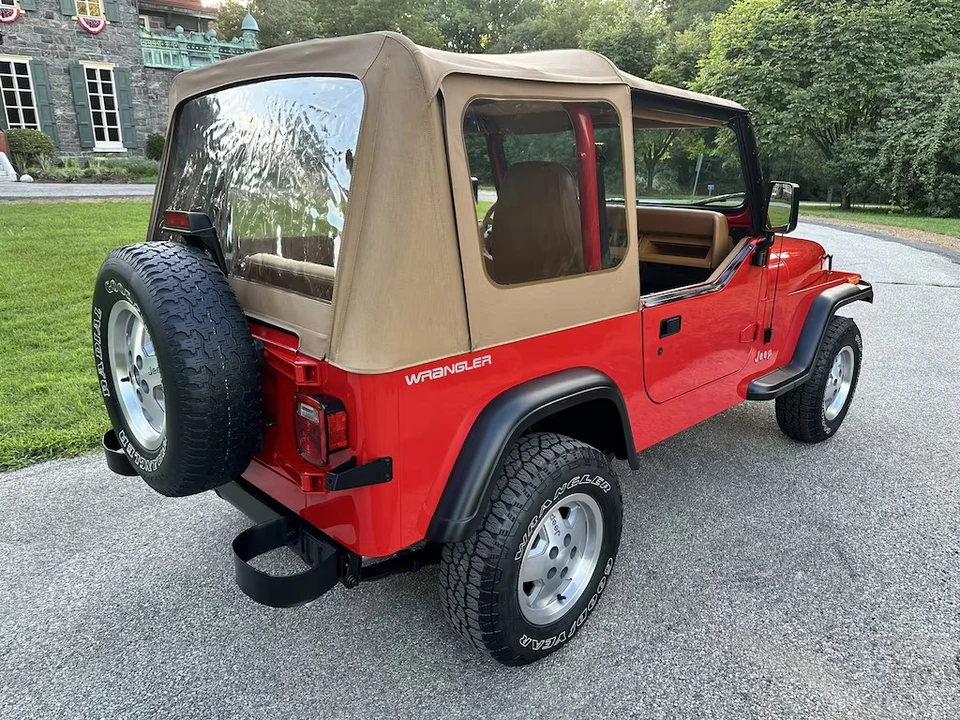 1995 Jeep YJ Wrangler - Image 8 of 18