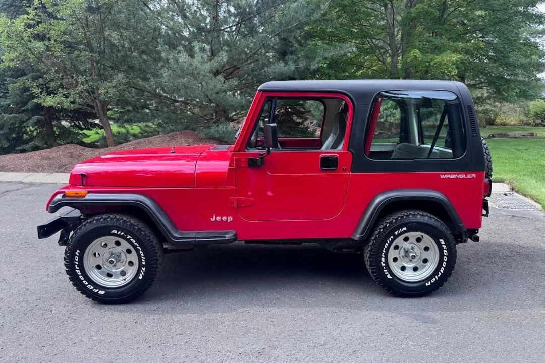 1995 Jeep YJ Wrangler - Image 3 of 31