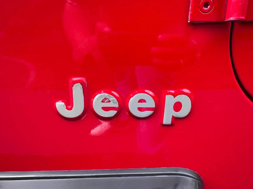 1995 Jeep YJ Wrangler - Image 26 of 31