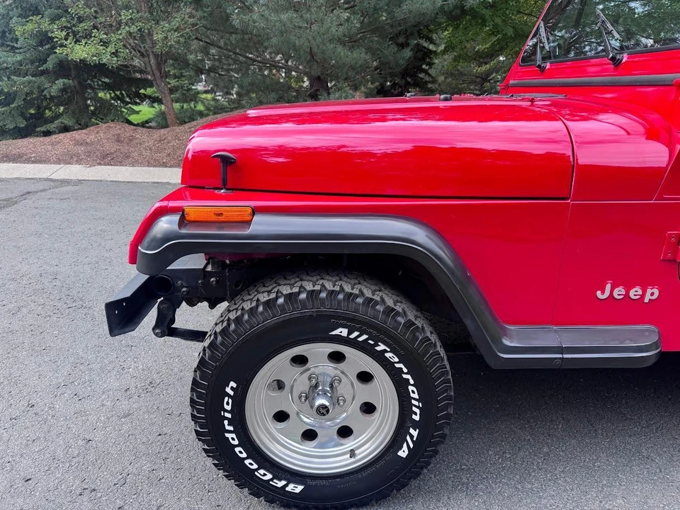 1995 Jeep YJ Wrangler - Image 22 of 31