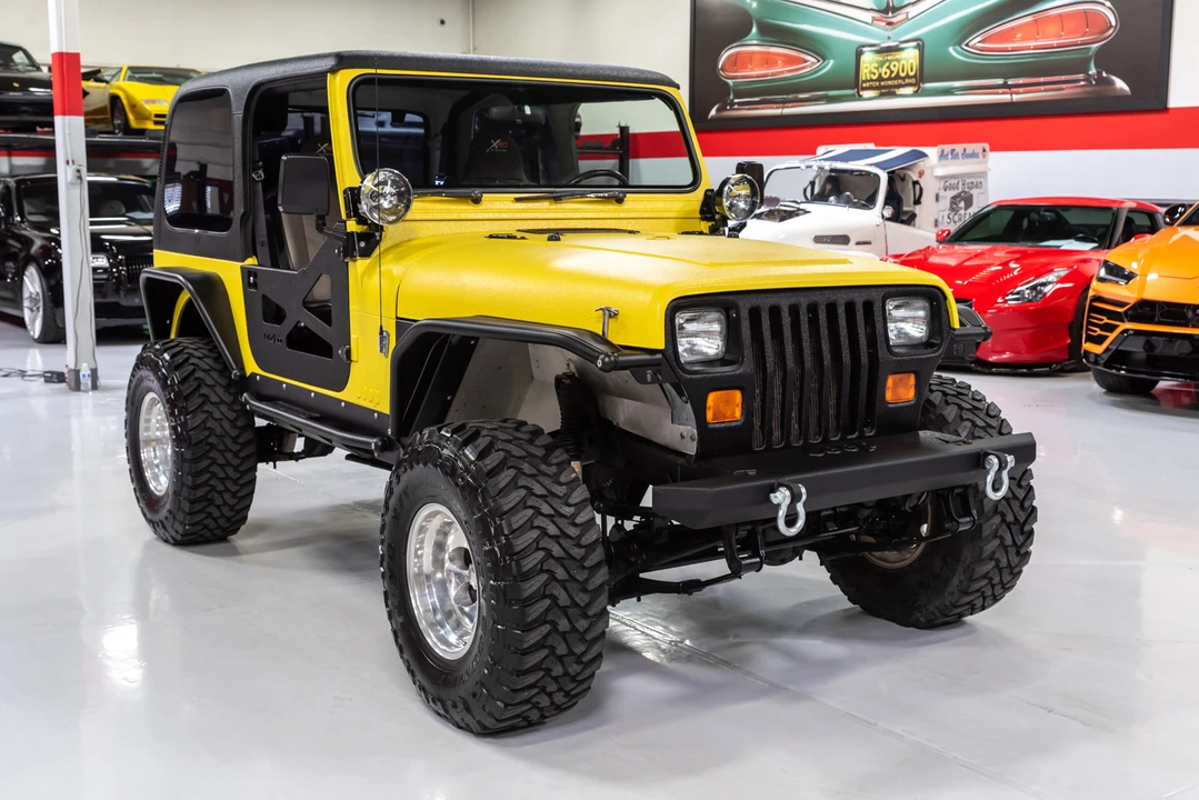 1995 Jeep YJ Wrangler - Image 13 of 31