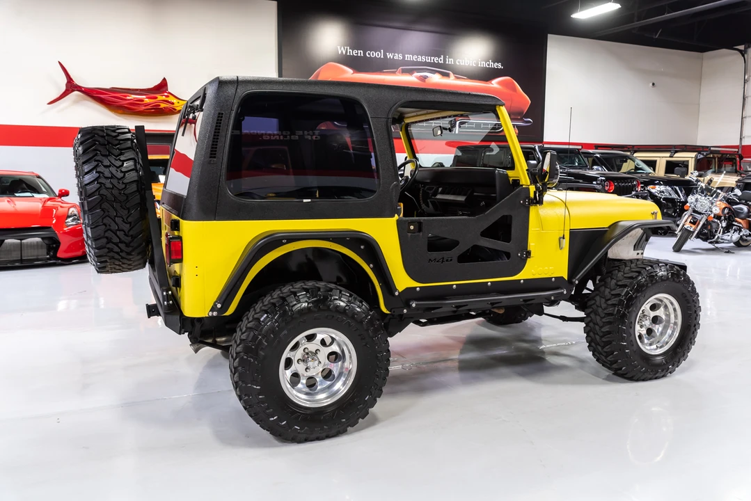 1995 Jeep YJ Wrangler - Image 10 of 31