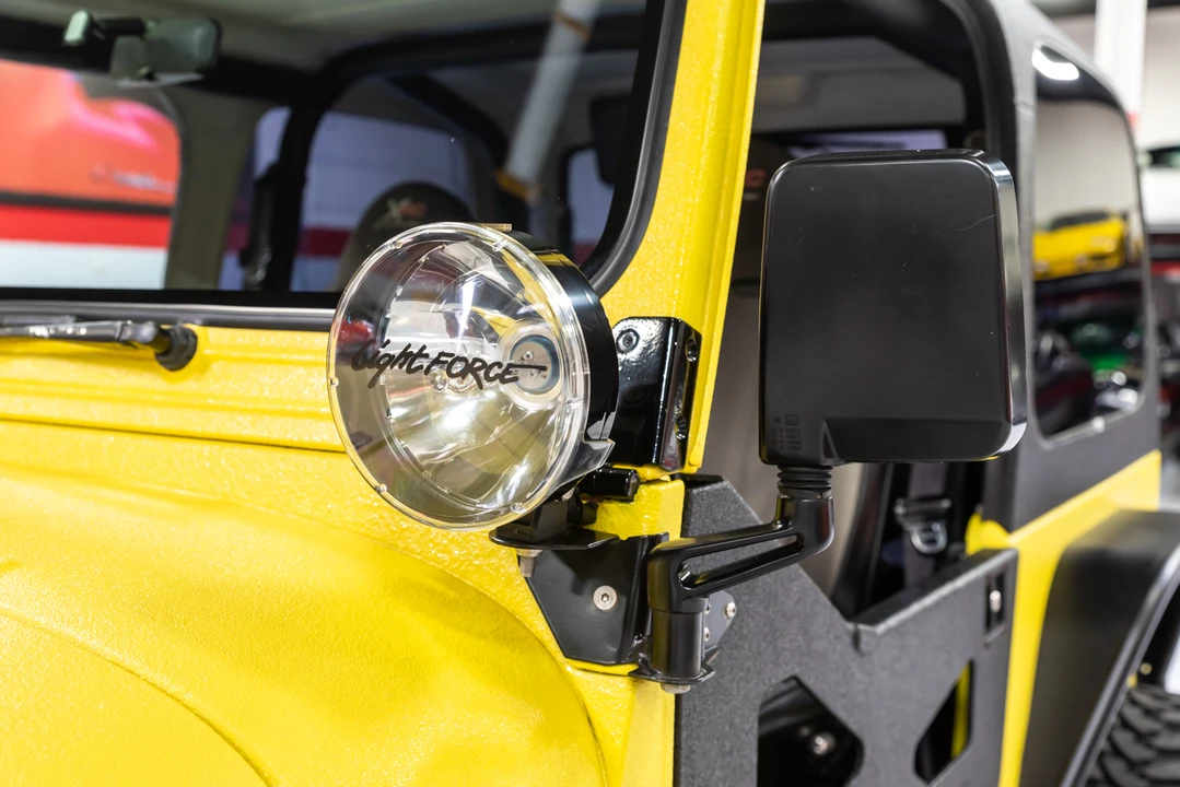 1995 Jeep YJ Wrangler - Image 25 of 31