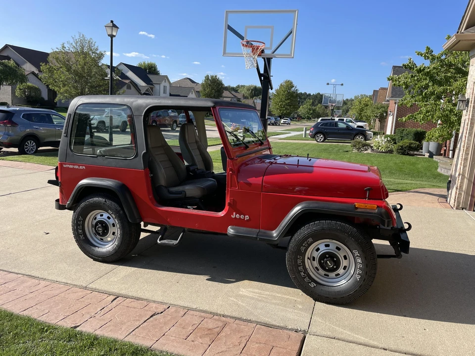 1995 Jeep YJ Wrangler - Image 15 of 31