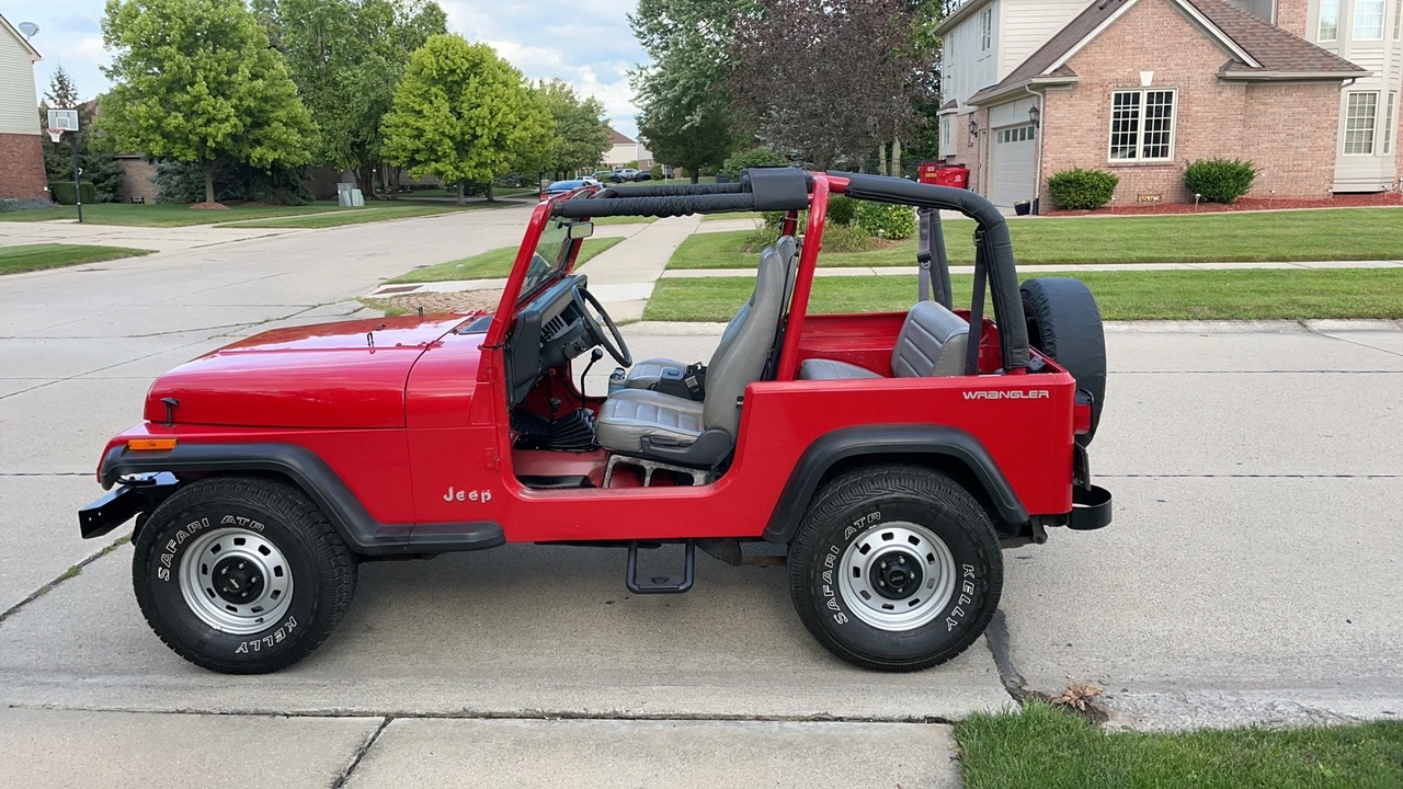 1995 Jeep YJ Wrangler - Image 7 of 31