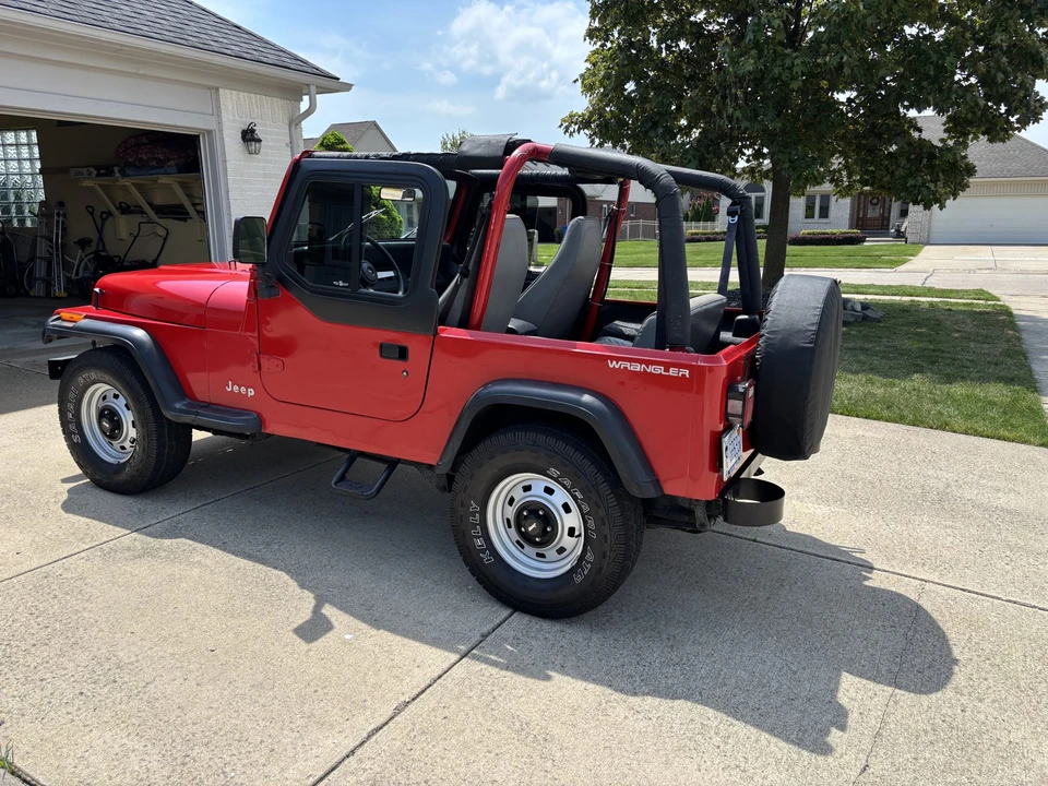 1995 Jeep YJ Wrangler - Image 8 of 31