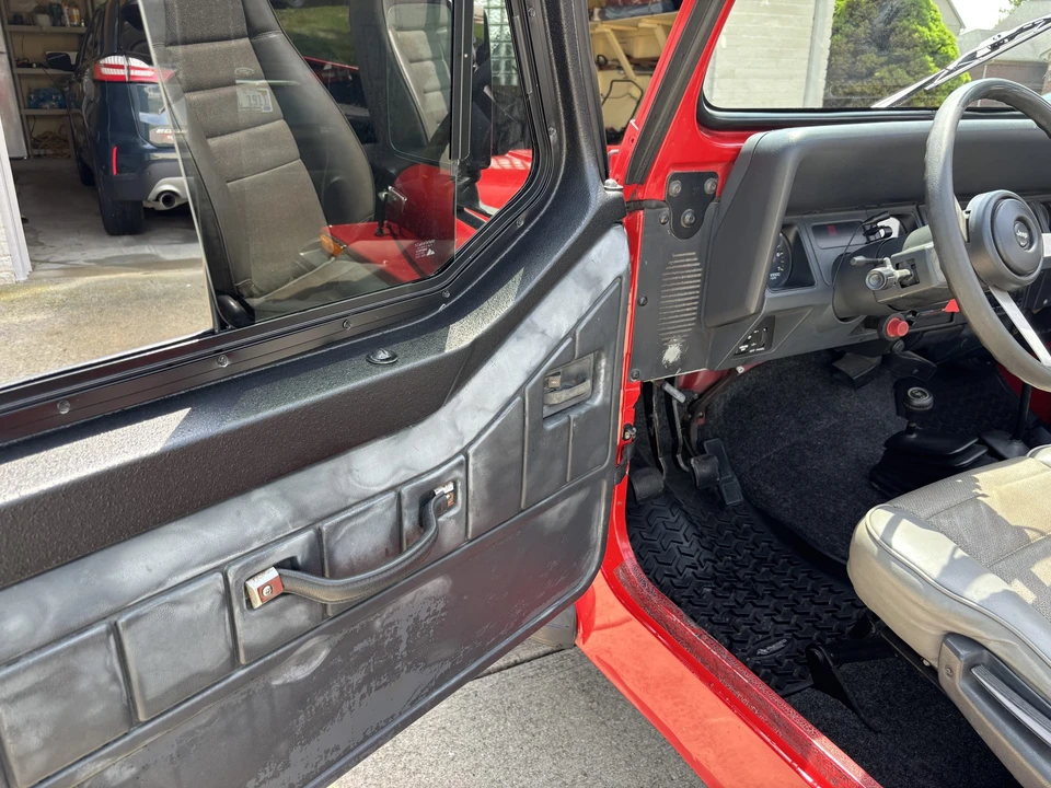 1995 Jeep YJ Wrangler - Image 19 of 31