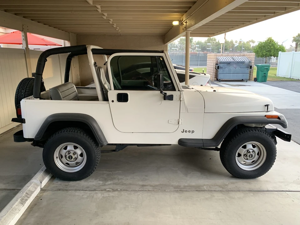 1995 Jeep YJ Wrangler - Image 5 of 31