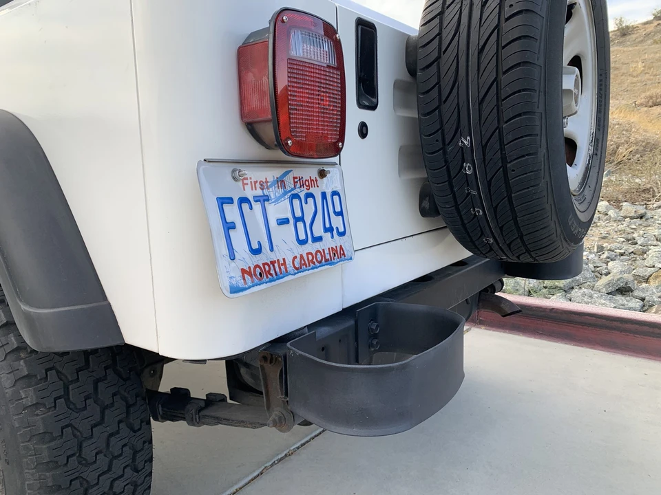 1995 Jeep YJ Wrangler - Image 13 of 31