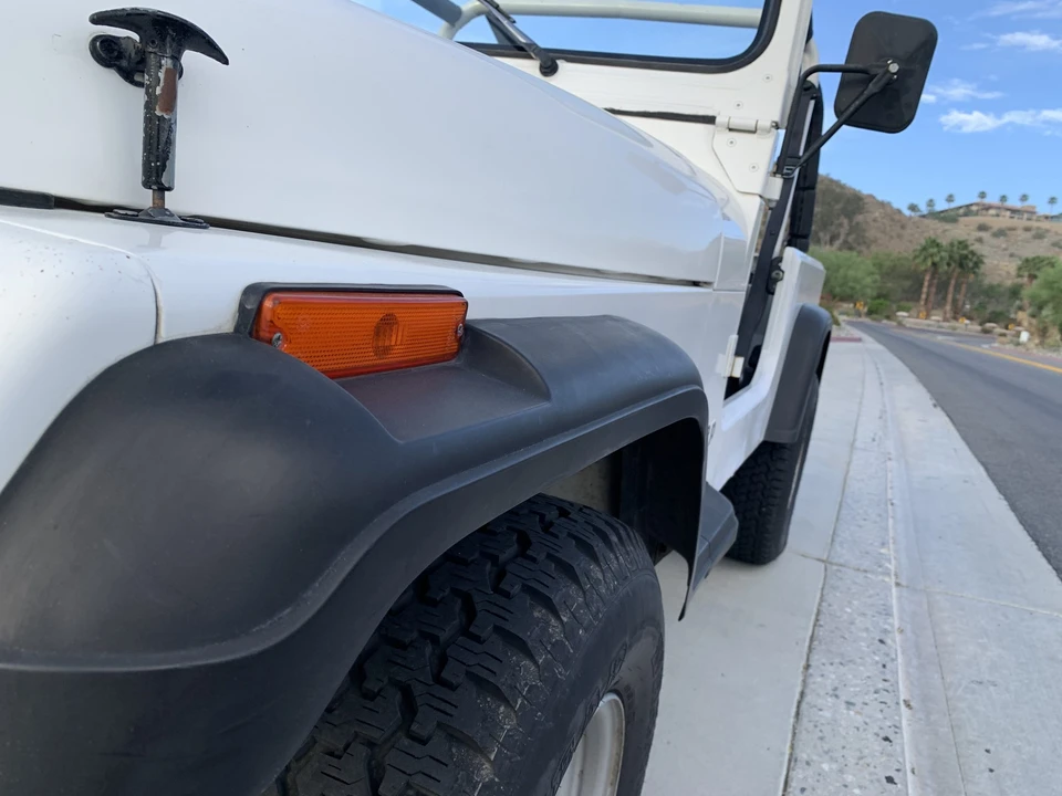 1995 Jeep YJ Wrangler - Image 20 of 31